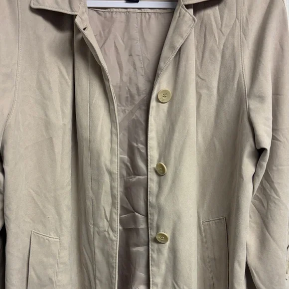 London Fog Women's Beige Trench Coat - Picture 8 of 15
